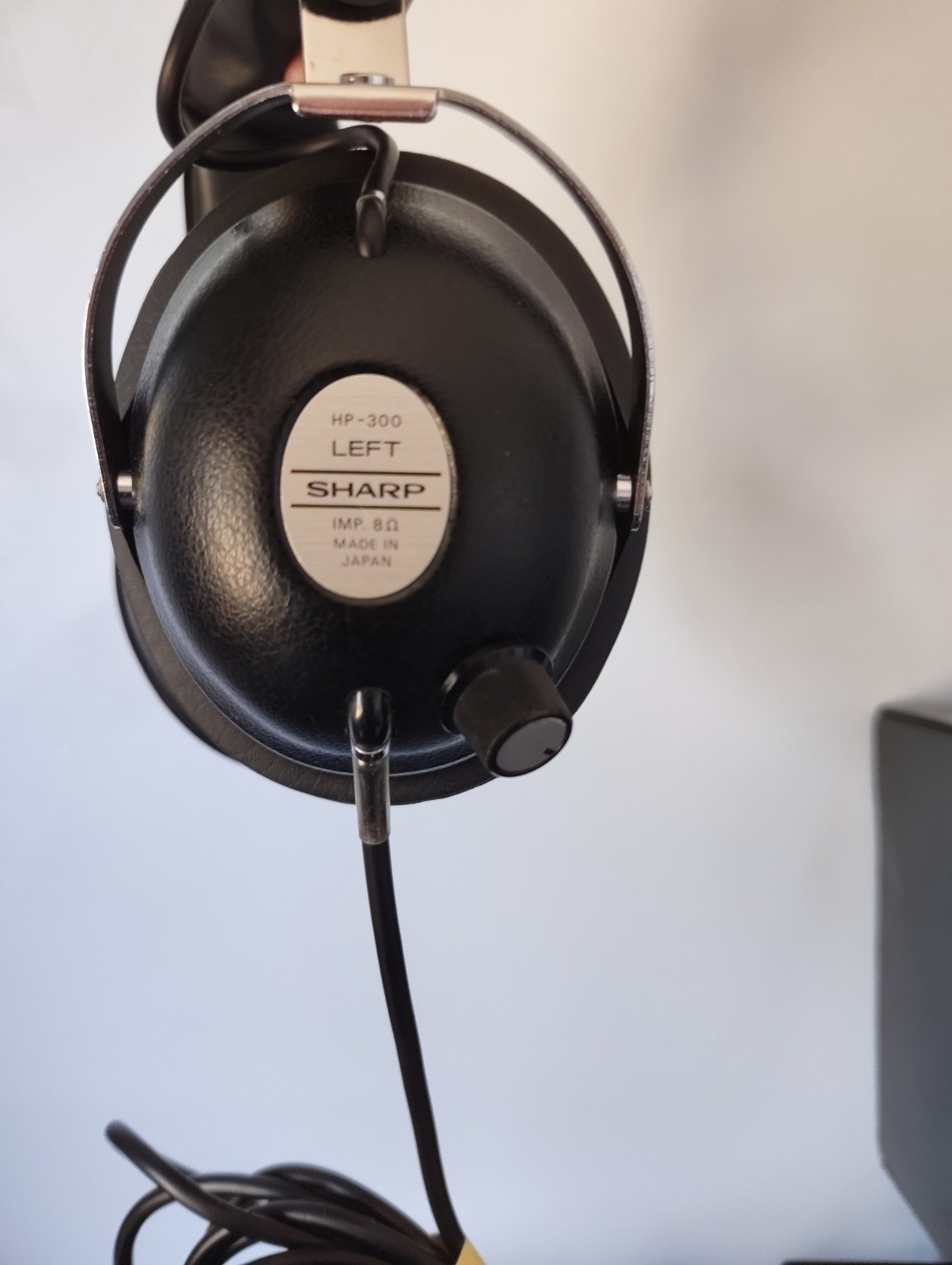 Sharp Stereo Headphone HP-300 – For Parts/Repair (see description) – With Box!