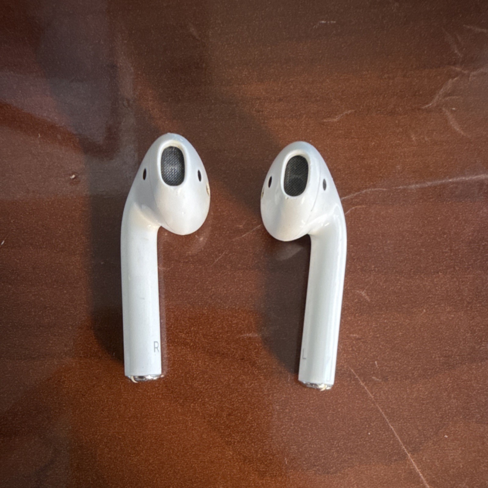 Apple Airpods 2nd Gen with Charging Case and Floral Protective Carrying Case