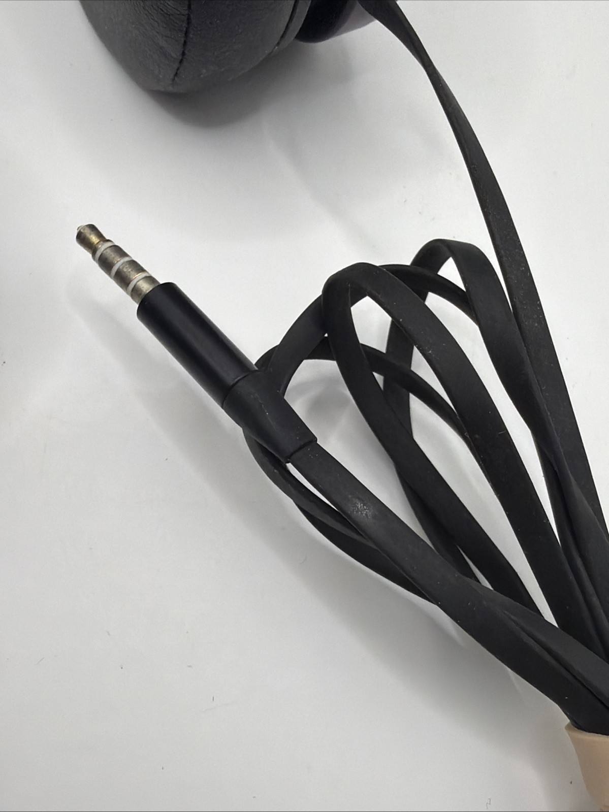 Beats EP Wired On-Ear Headphones Black With 3.5mm Jack & Adjustable Headband