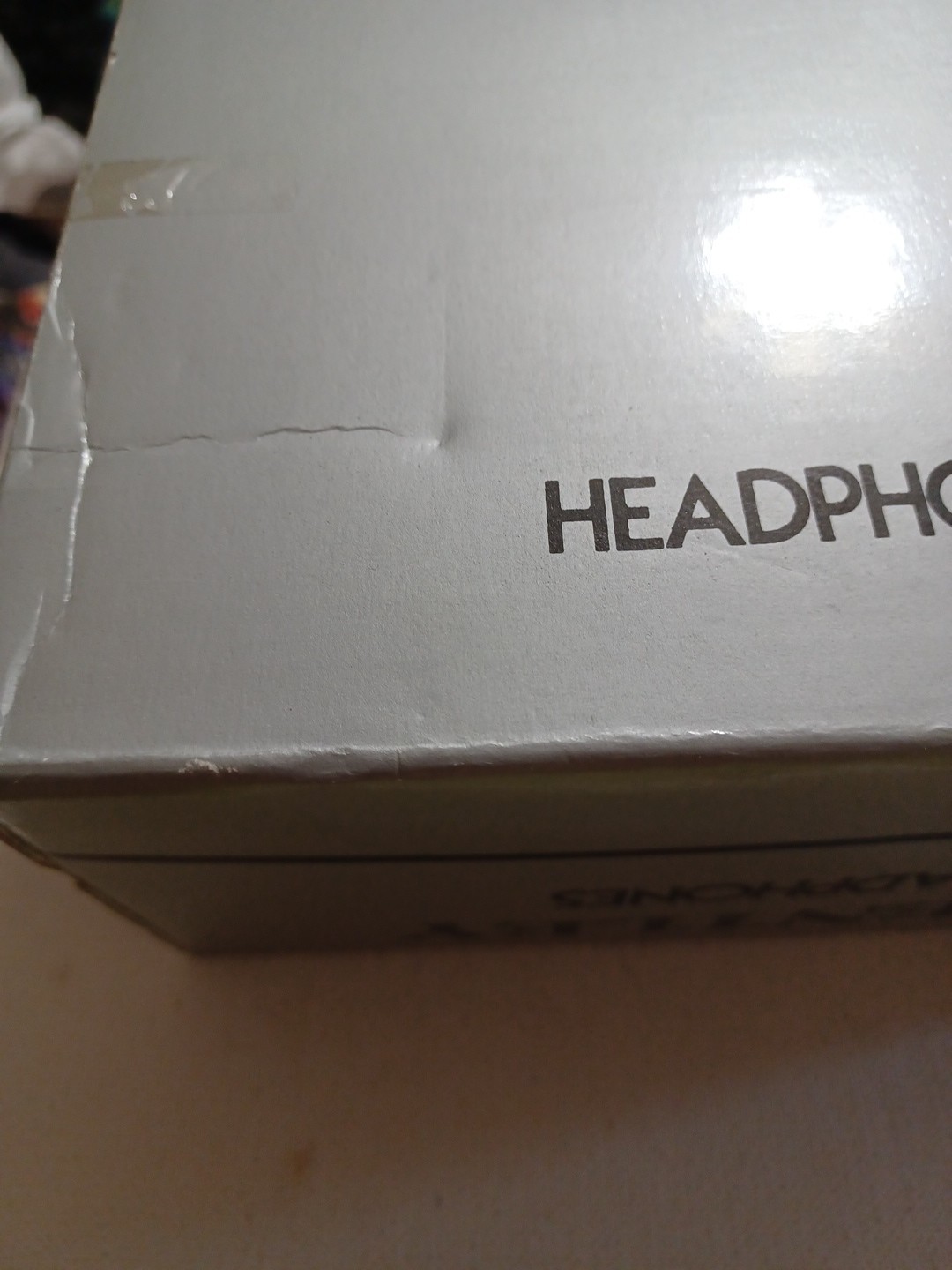 NEW BENTLEY OVER EAR STEREO HEADPHONES Large Ear Cup Vintage With Open Box NOS