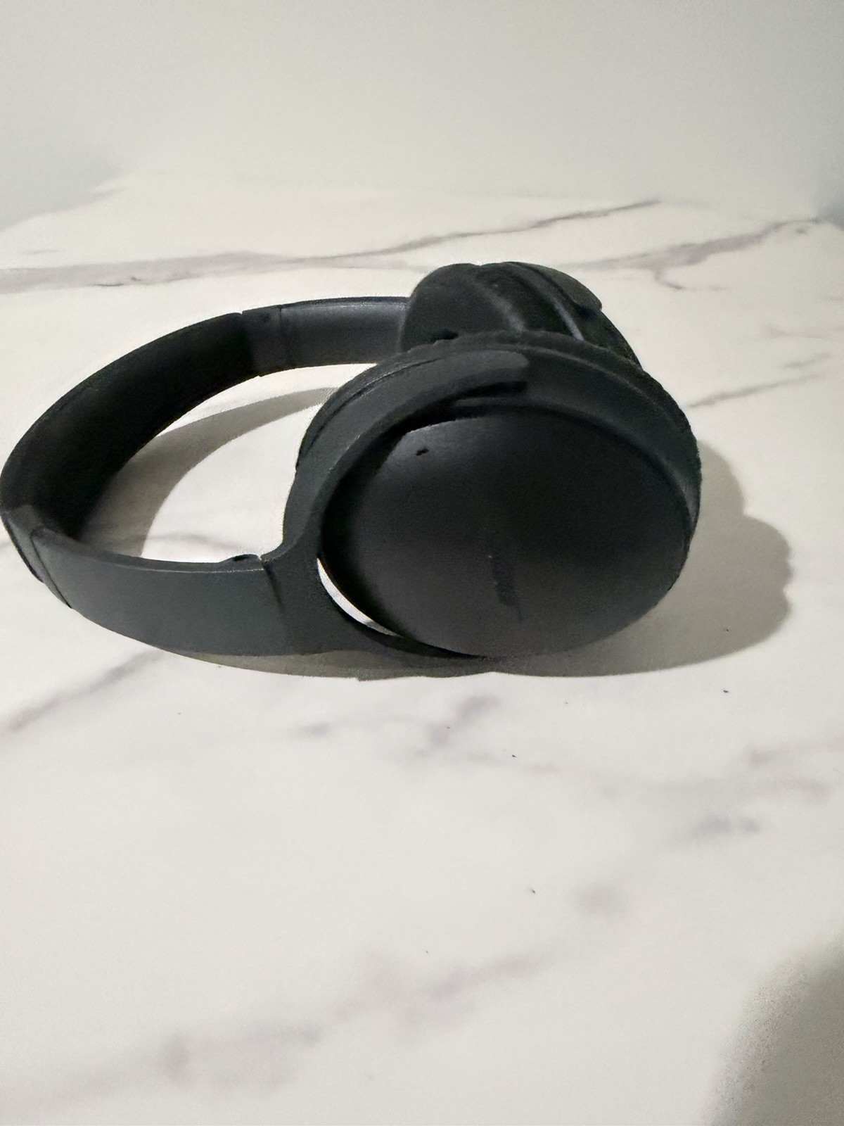 Bose QuietComfort 35 Over the Ear Wireless Headphones – Black