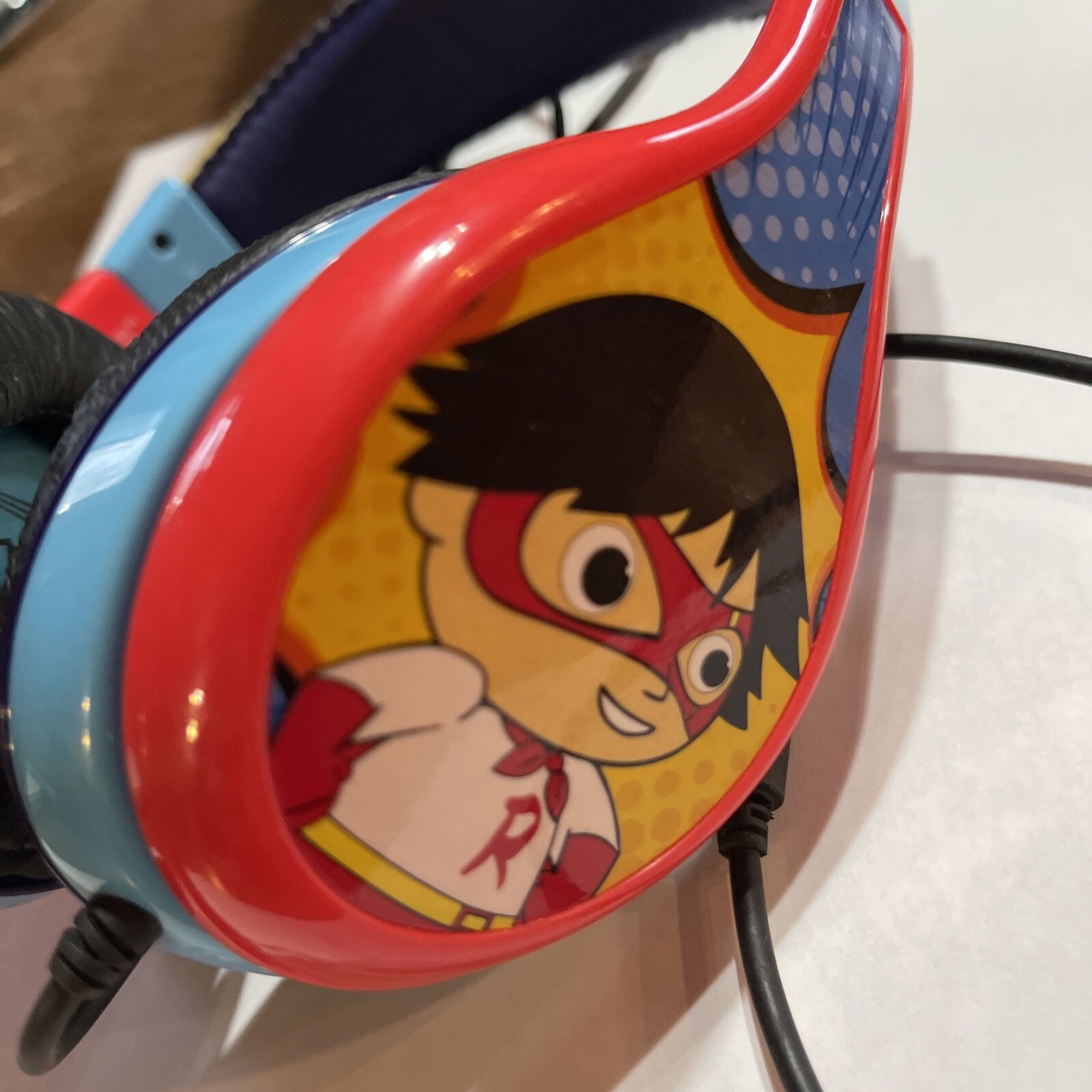 Ryan’s World Headphones Corded Tested – Red Titan