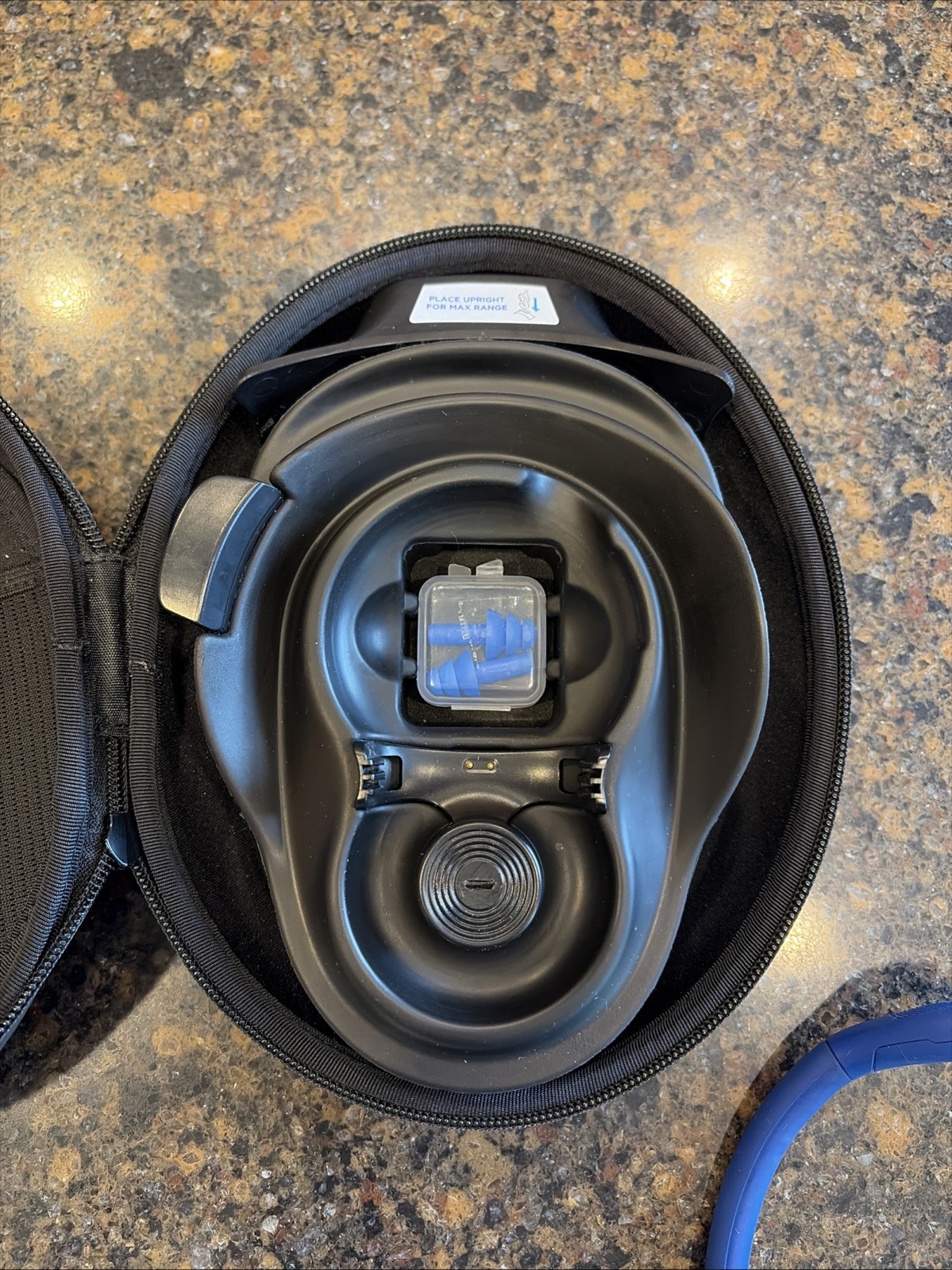 Zygo ZY100 Swimming Headphones With ZY200 Transmitter & Charging Case