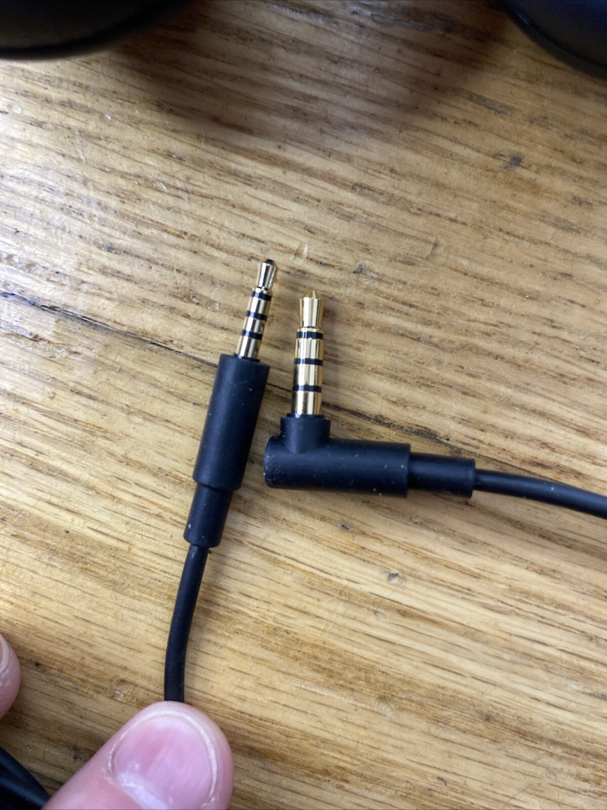 Harmon/Kardon Subaru Headphones Foldable (on the ear) W/ Carry Bag.
