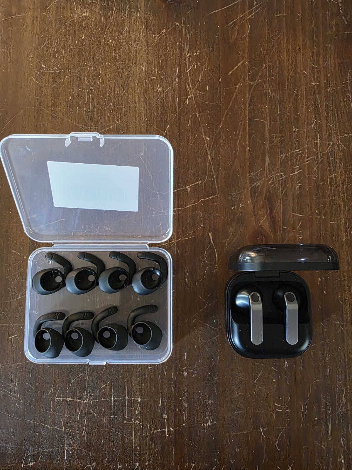 New W/O Box Samsung Galaxy Buds 4 (SM-R540) W/ New Silicon Ear Stabilizers