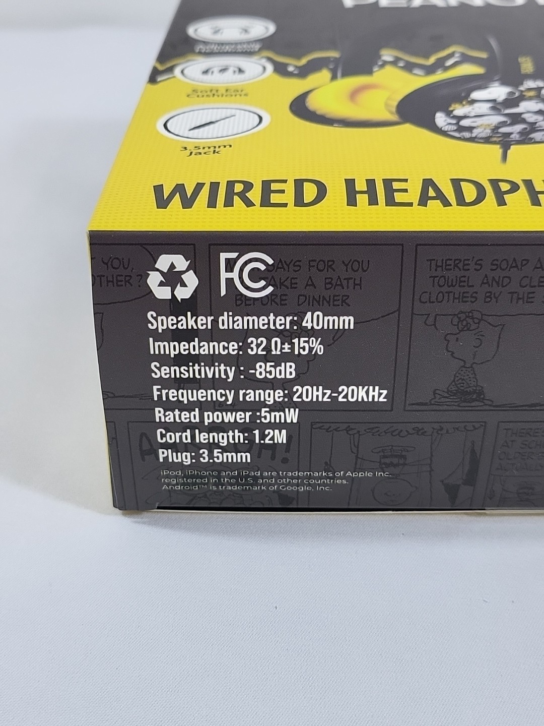 Peanuts New 2025 Snoopy Wired Headphones 3.5mm Headphone Jack Black/Yellow