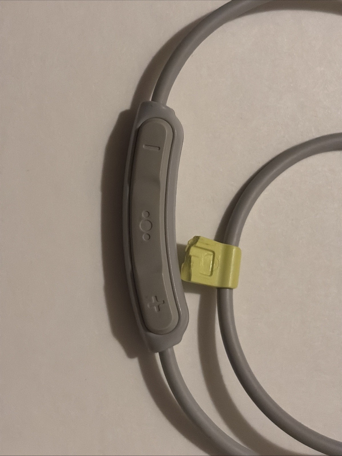 BOSE Soundsport A11 IC 3232A-AI1 Grey Bluetooth Wireless Earphones Working