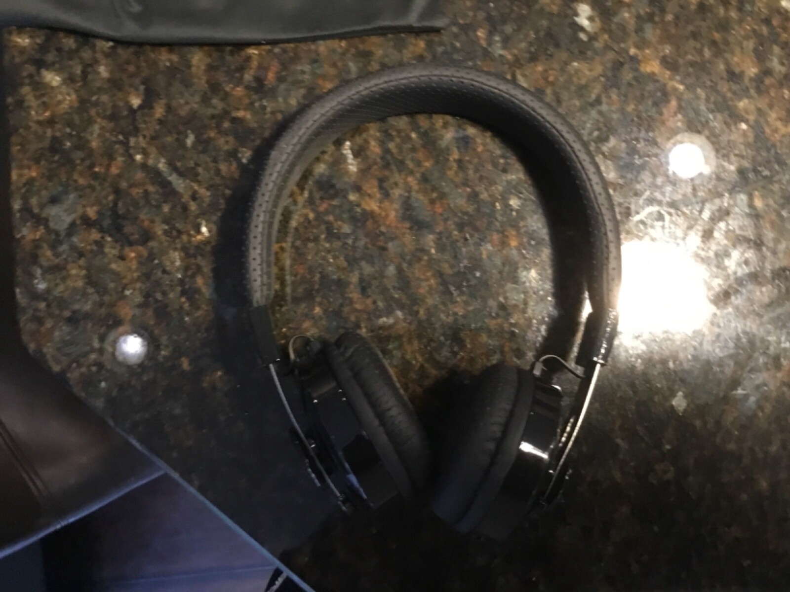 LilGadgets Untangled Pro Wireless Bluetooh Black, On-Ear Kids Headphones
