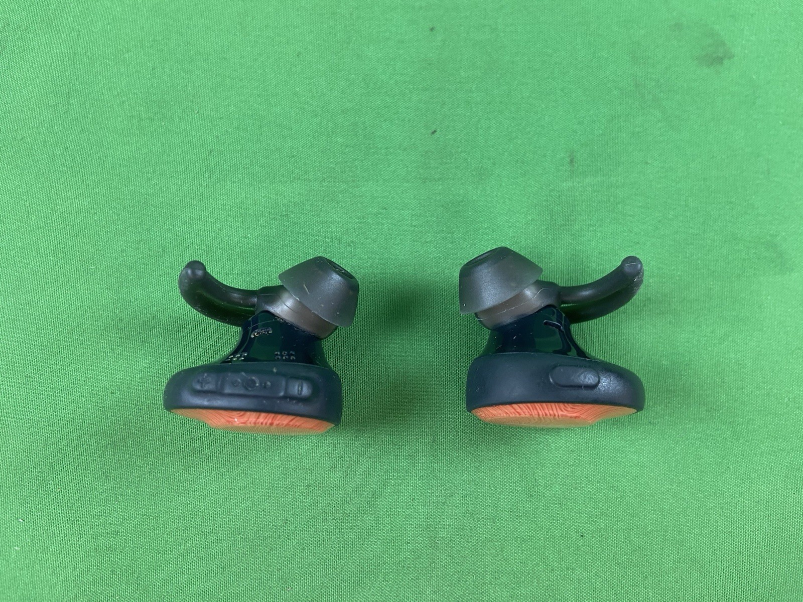 Bose SoundSport Free 423729 True Bluetooth Wireless In-The-Ear Earbuds Tested