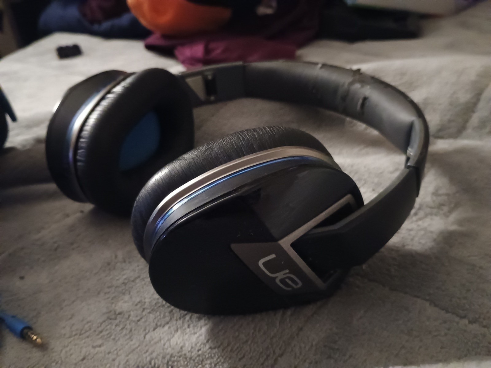 Logitech Ue Headphones Ultimate Ears 6000- Black