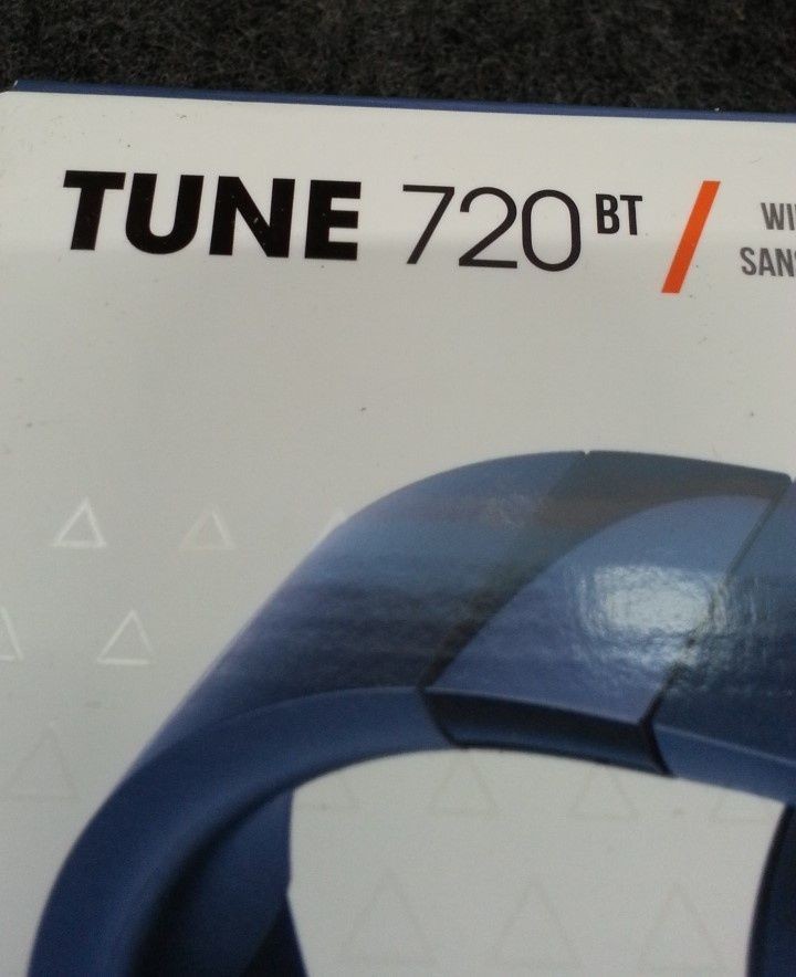 JBL BY HARMAN TUNE 720BT Over-Ear Wireless Headphones Blue