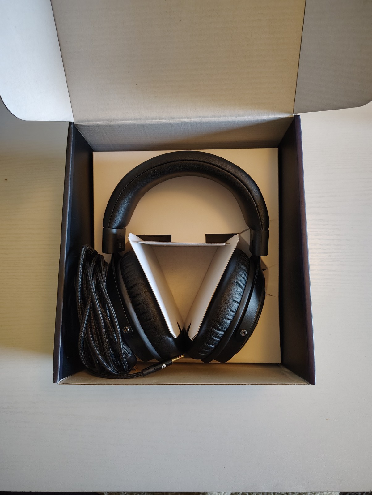 Kiwi Ears Ellipse Wired Headphones Open Box