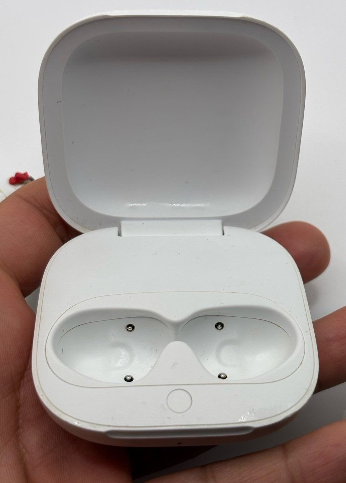 Beats Fit Pro Earbuds A2577 White Bluetooth In Ear Earbuds FOR PARTS