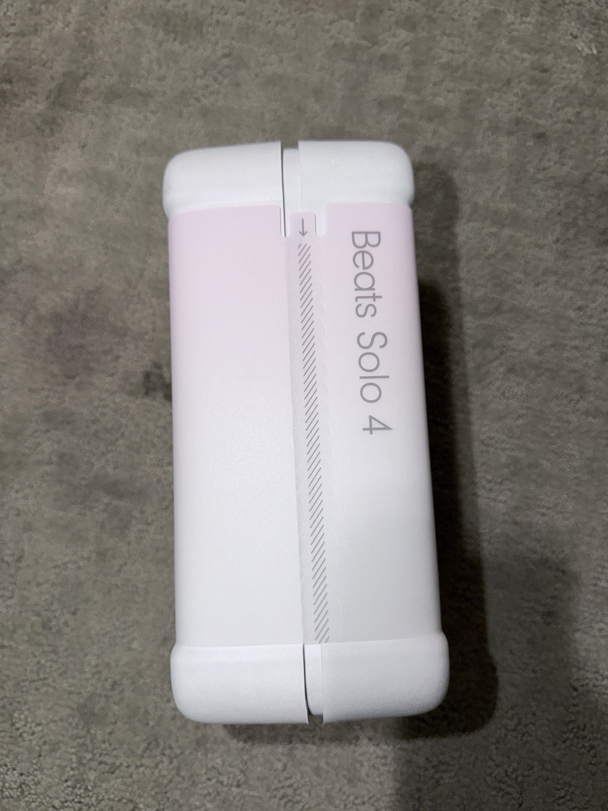 Beats Solo 4 Wireless On-Ear Headphones – Cloud Pink