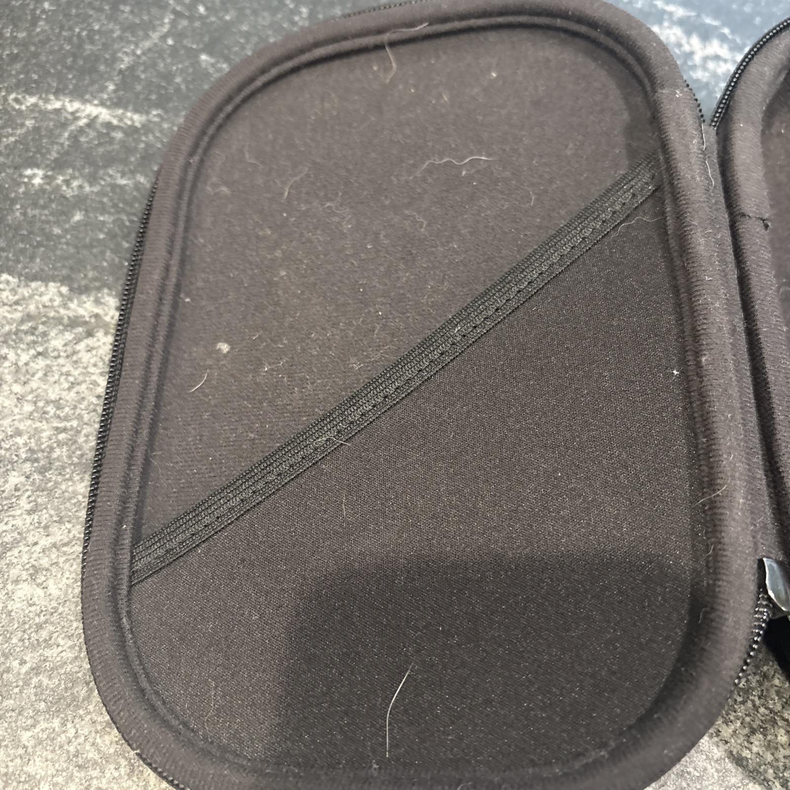 Bose QuietComfort Noise Cancelling Headphones Replacement Case. Read