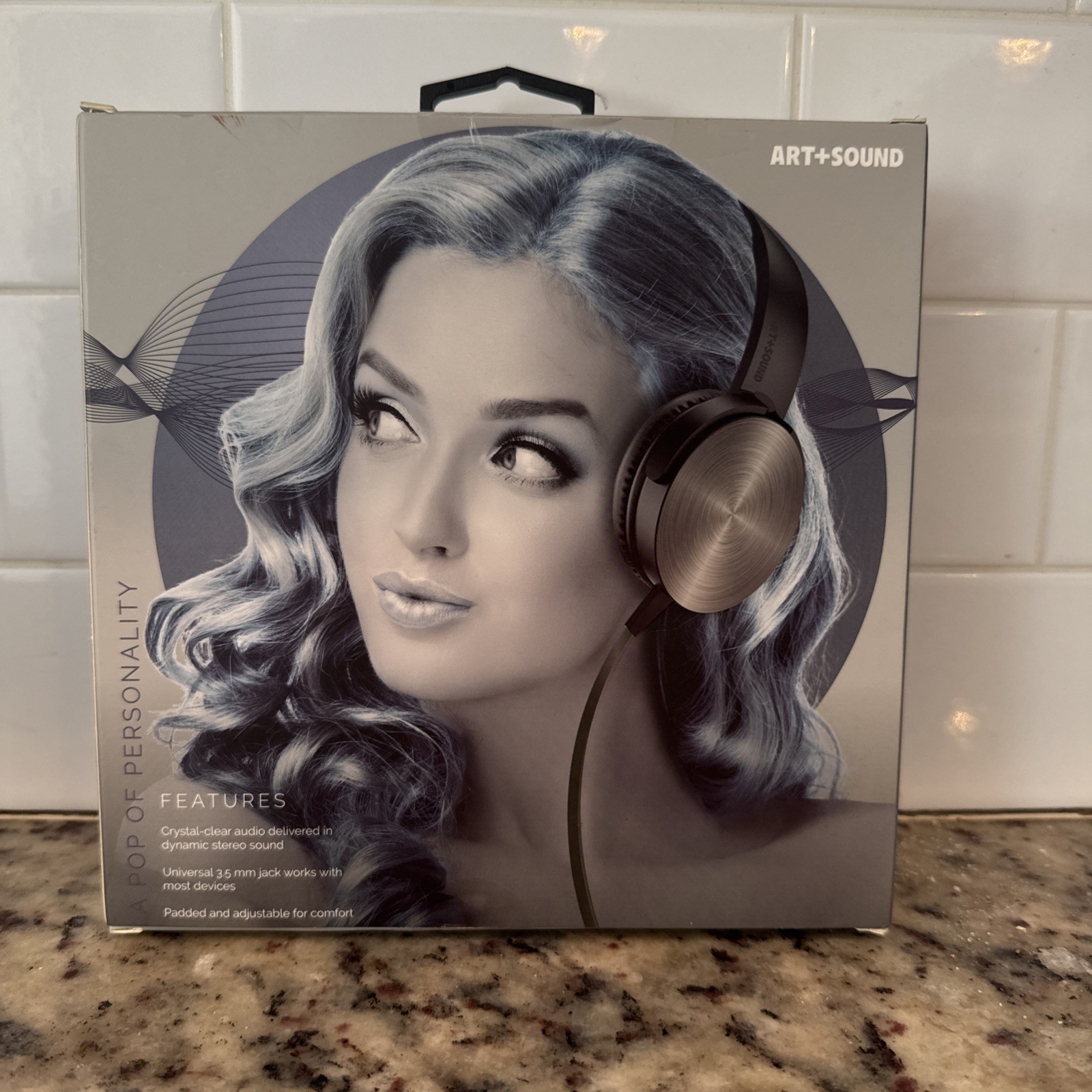 Art+Sound Pop Beat Dynamic Wired Headphones Lightweight Design 3.5mm jack
