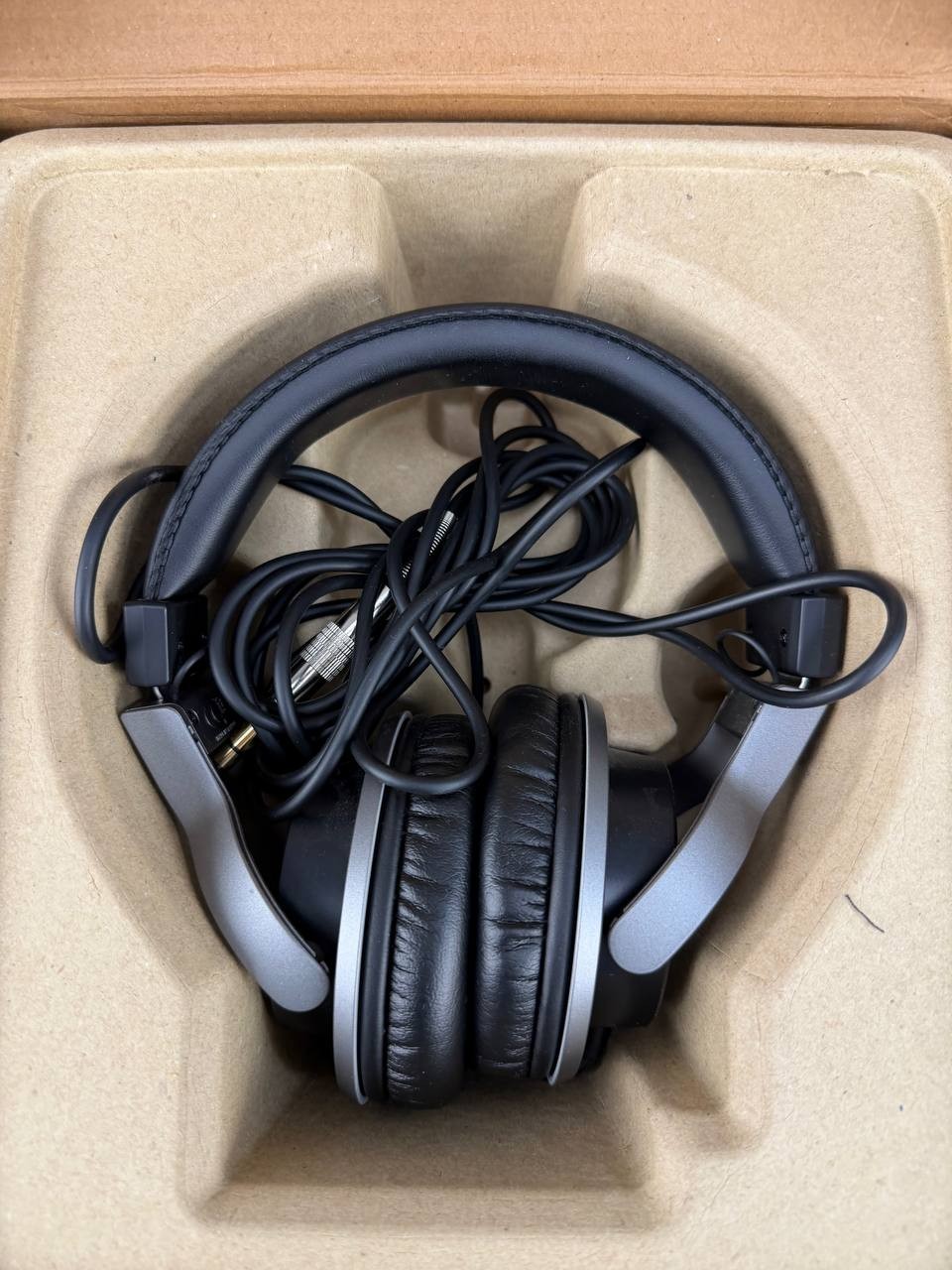Yamaha HPH MT7 Wired Headphones Black W/ Box & Dust Bag