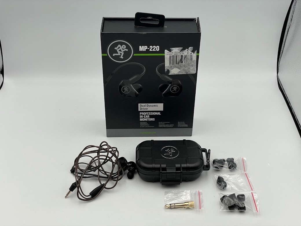 Mackie MP-220 Dual Dynamic Driver Professional Wired In-Ear Monitors – Black