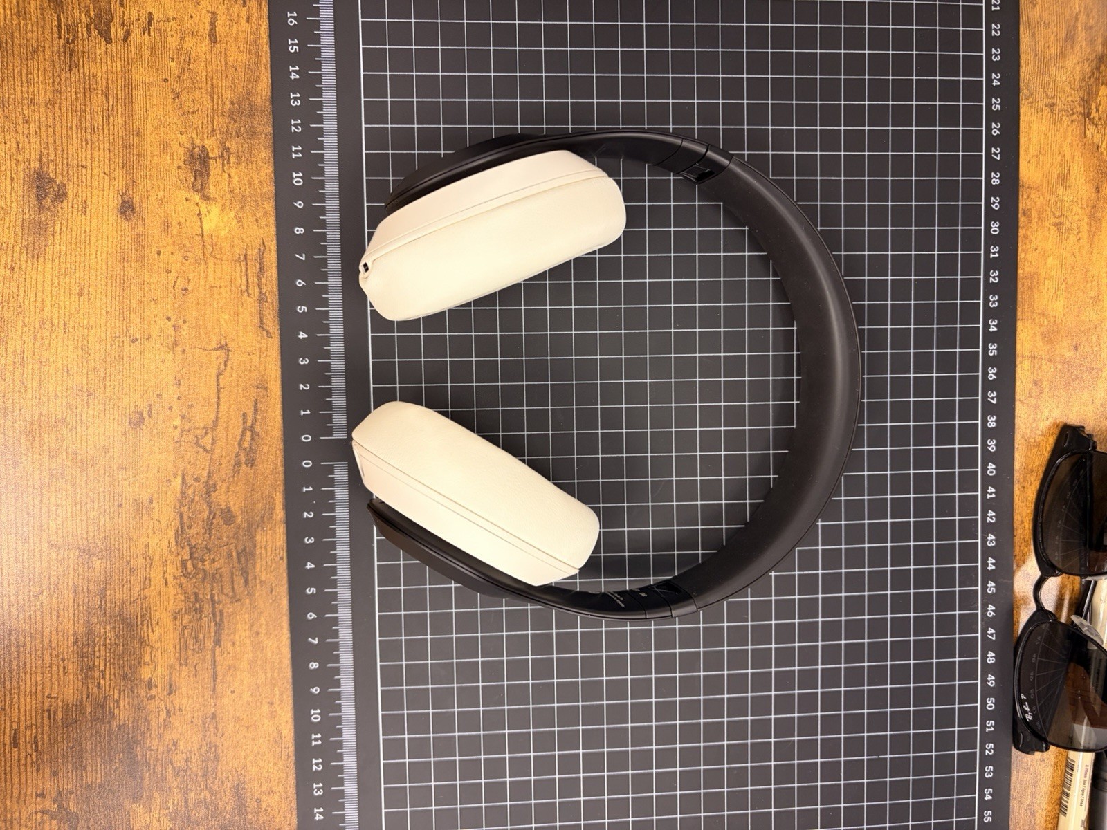 Beats x Stussy Studio3 Wireless Headphones Black/Beige w/ Stussy Case
