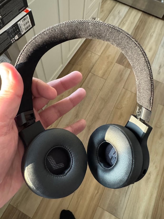 JBL by Harman Live 675NC Wireless True Adaptive Noise Cancelling Headphones- NOB