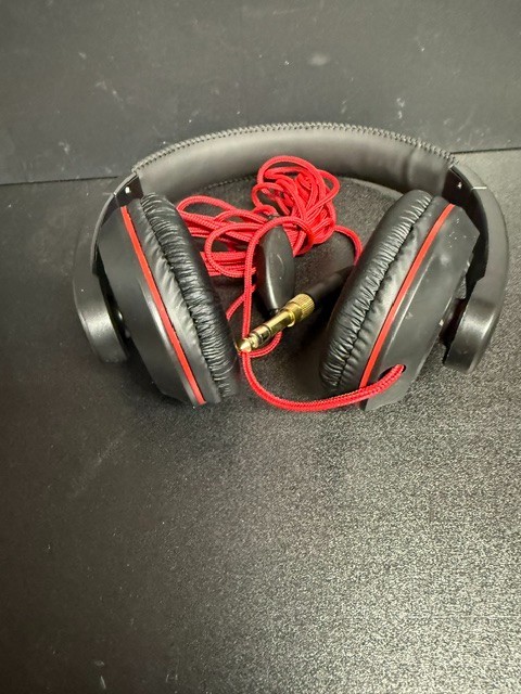 DJ HEADPHONES BY AUDIOBAHN