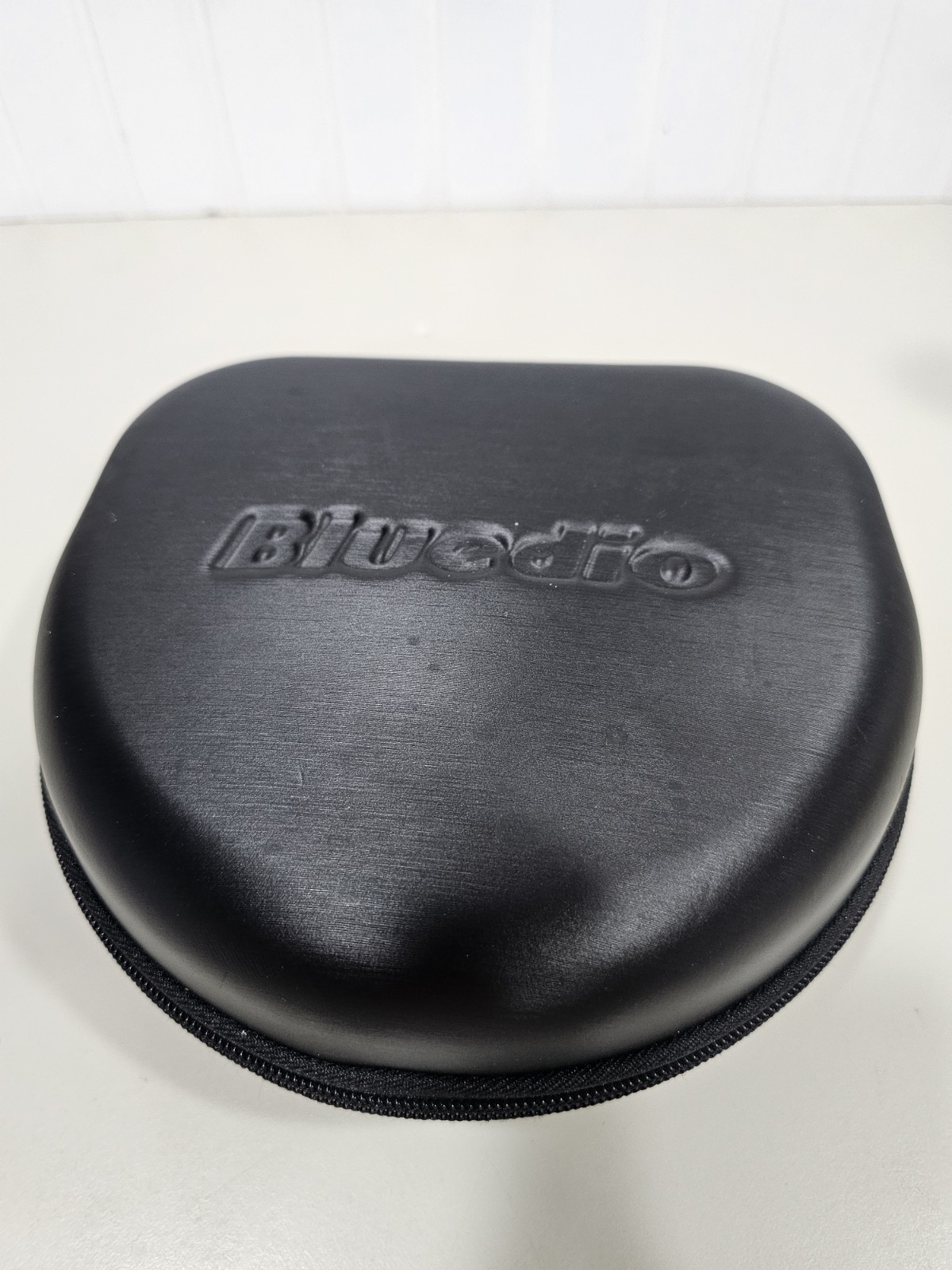BLUEDIO A AIR BLUETOOTH BLANCO HEADPHONES Tested Working Read