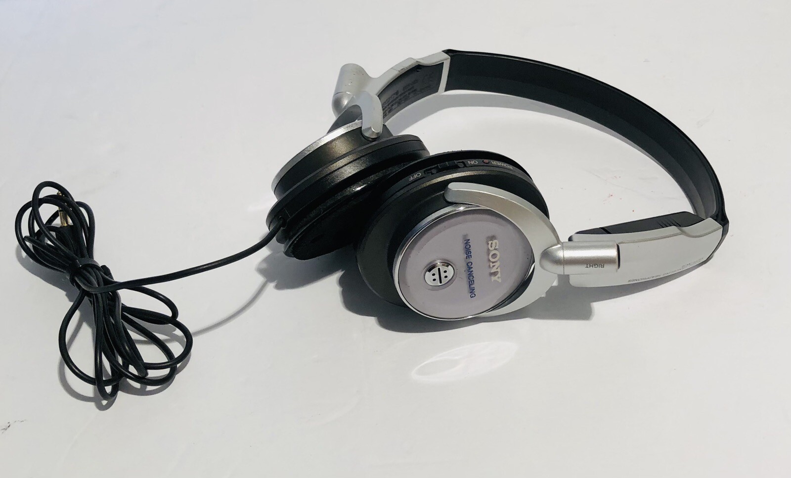 Sony MDR-NC6 Wired Headphones Silver Noise Canceling No Ear Pads