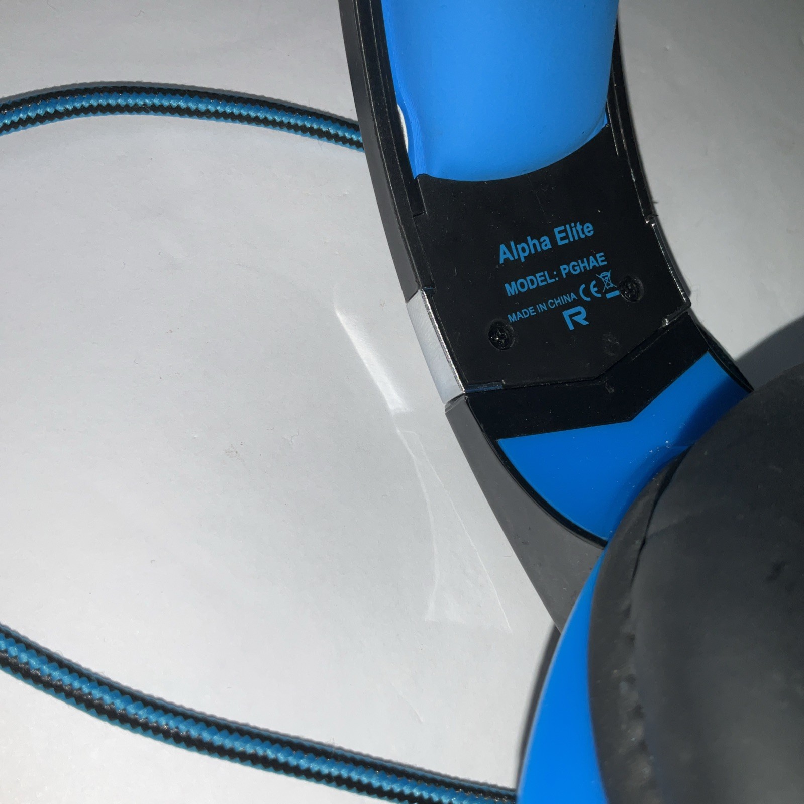 Estos Son Auriculares negro Y Azul o Tiene Caja Funciona G2000