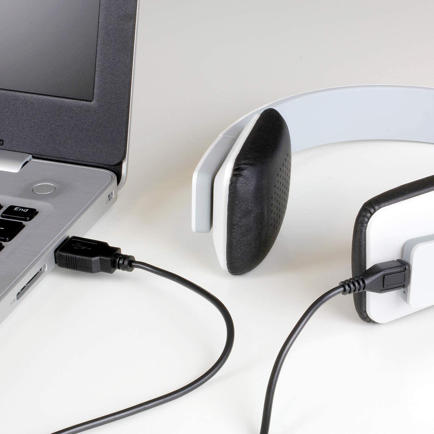 Bluetooth Wireless Headphones with Built-In Battery, Stream Audio from Iphone, I
