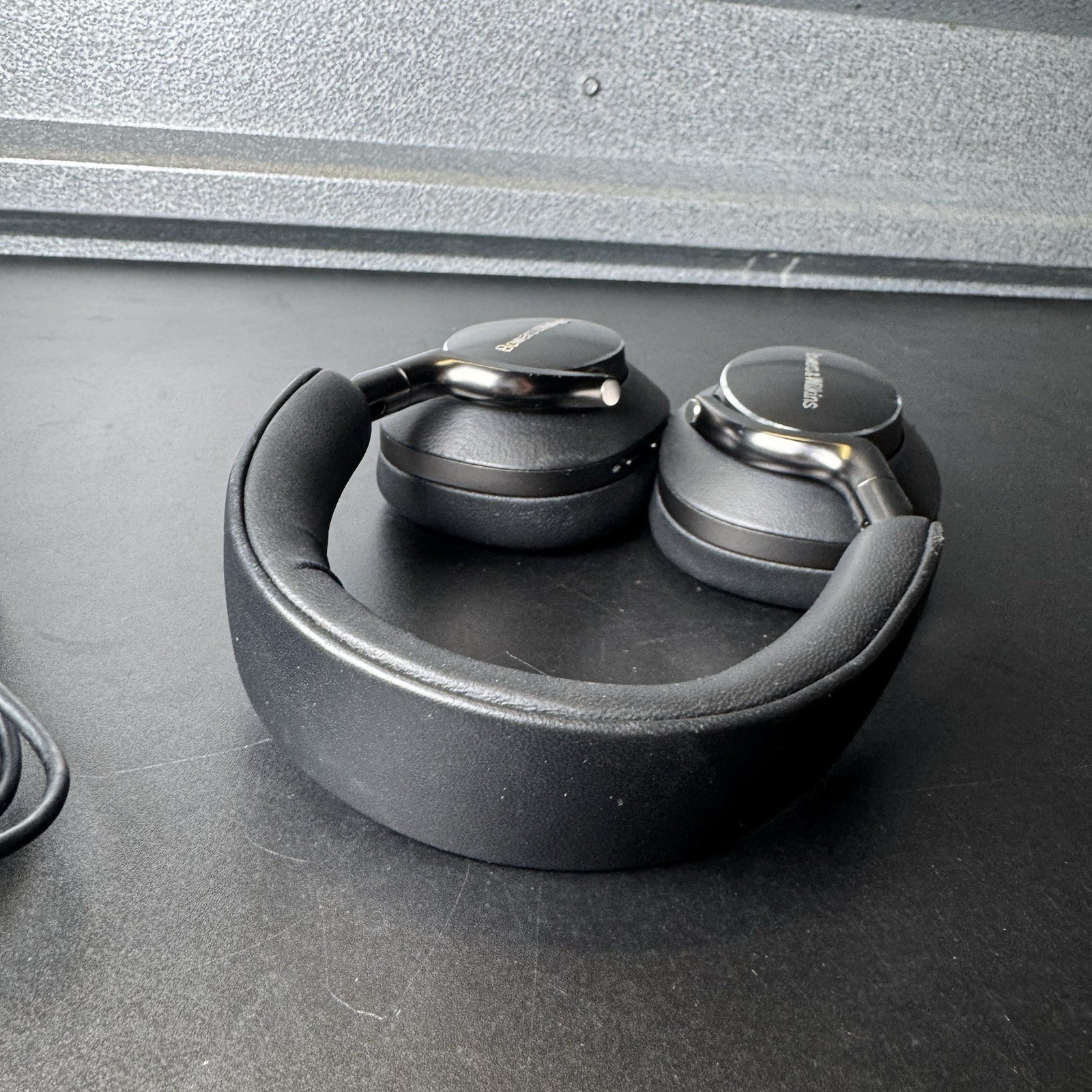 Bowers&Wilkins PX8 Bluetooth Wireless Noise-Cancelling Headphones Black