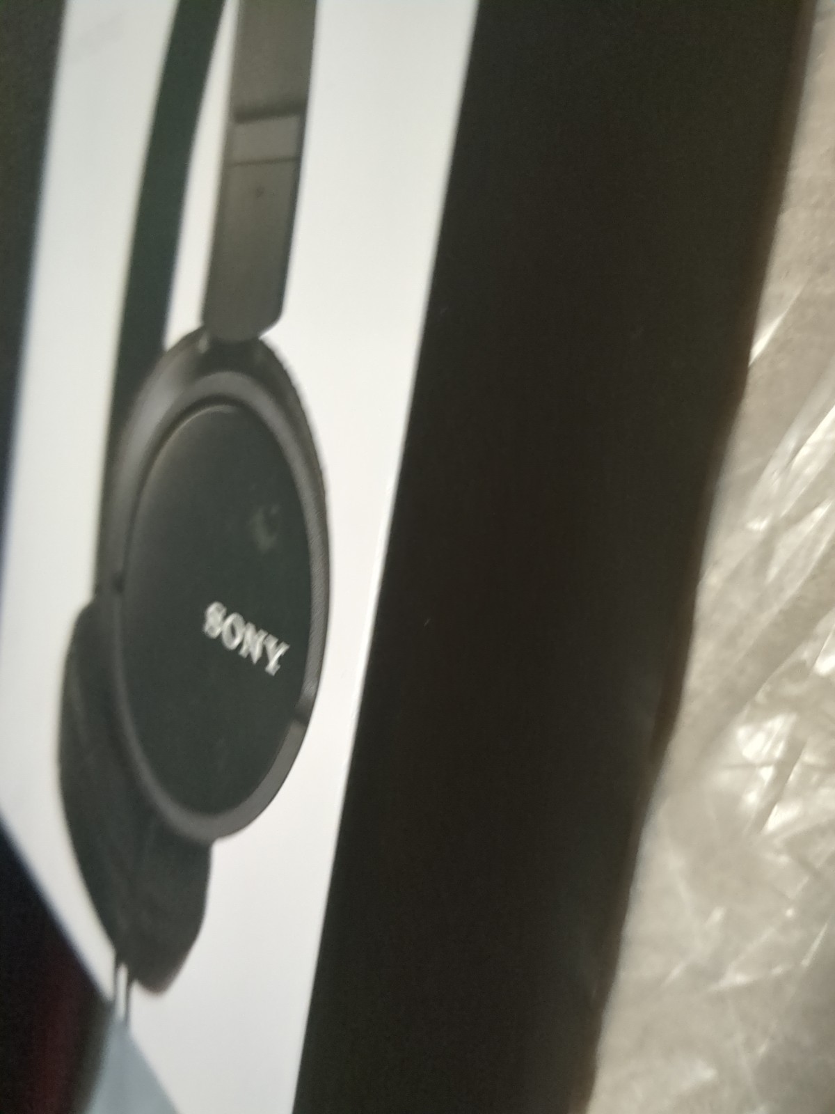 Sony Headphones Model MDR-ZX110 Stereo Monitor Over-Head Wired Black – New