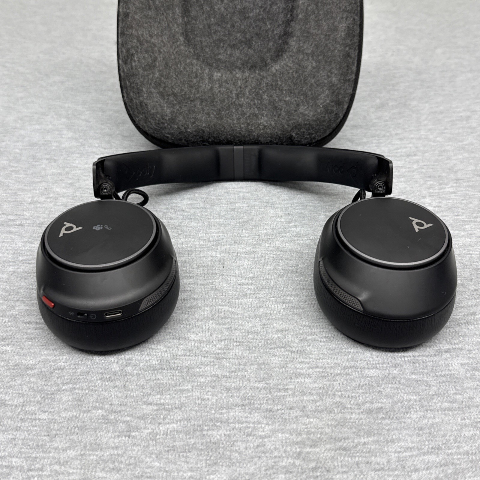 Poly Voyager Surround 80 UC Headset