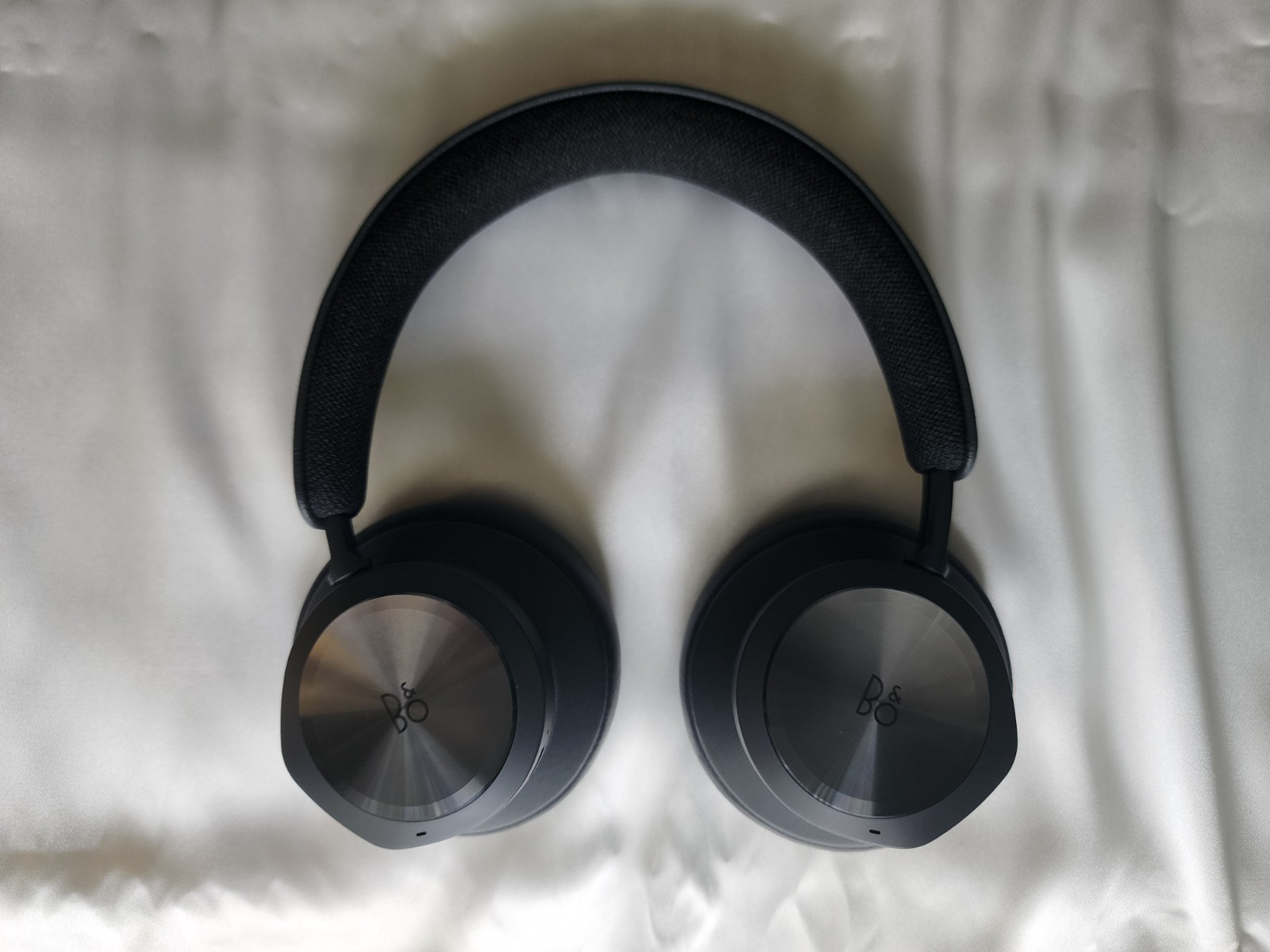 Bang Olufsen B&O Beoplay 500 Portal Bluetooth Black Dolby Atmos headphones
