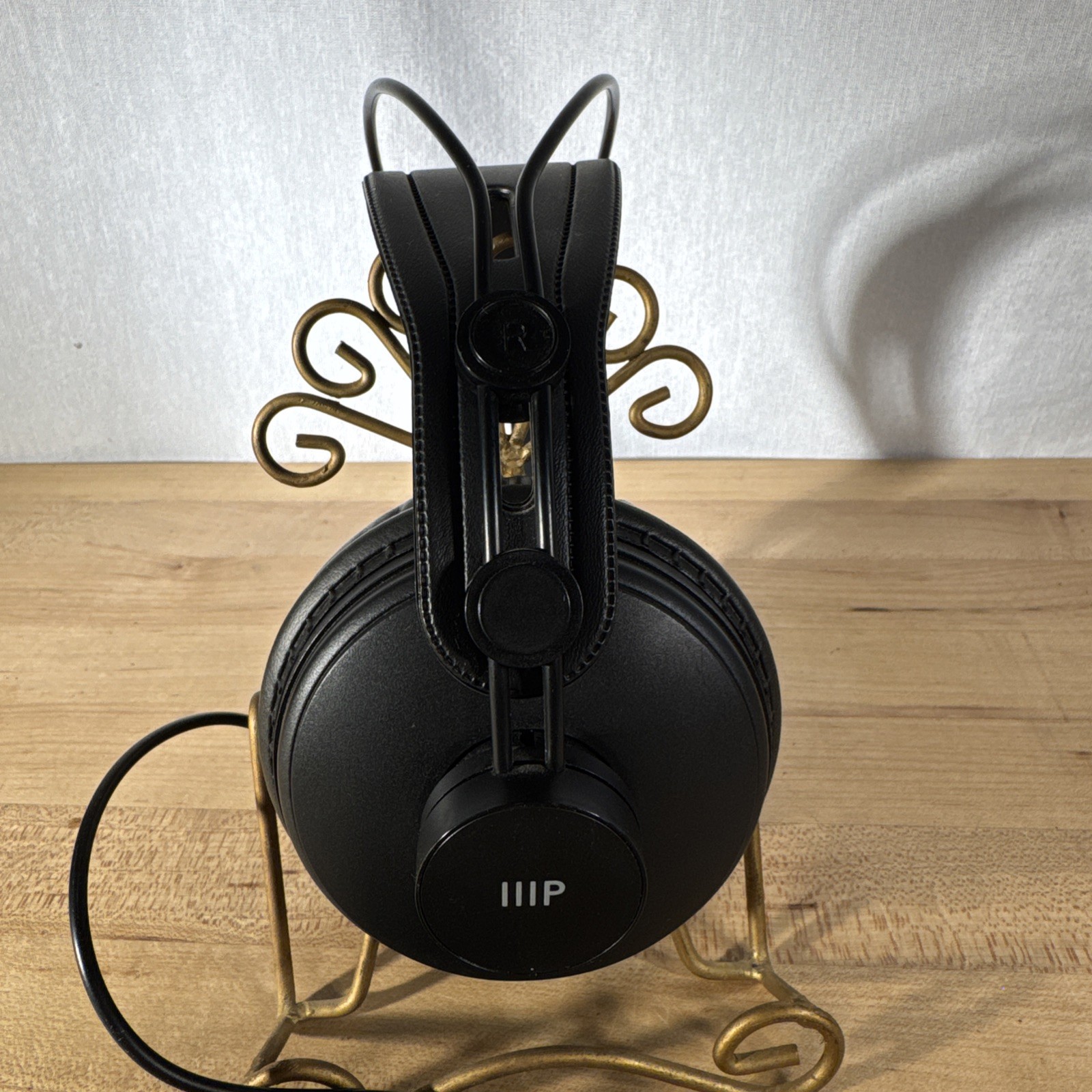 Monoprice Modern Retro Over Ear Headphones, Black, Lightly Used