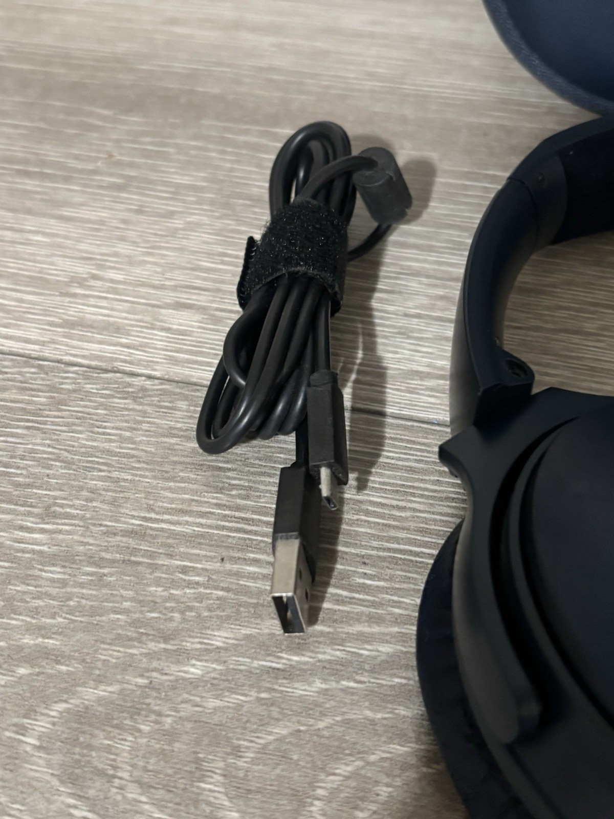 Bose 425948 Blue QuietComfort QC35 Noise Cancelling Headphones – Need Ear-Pads
