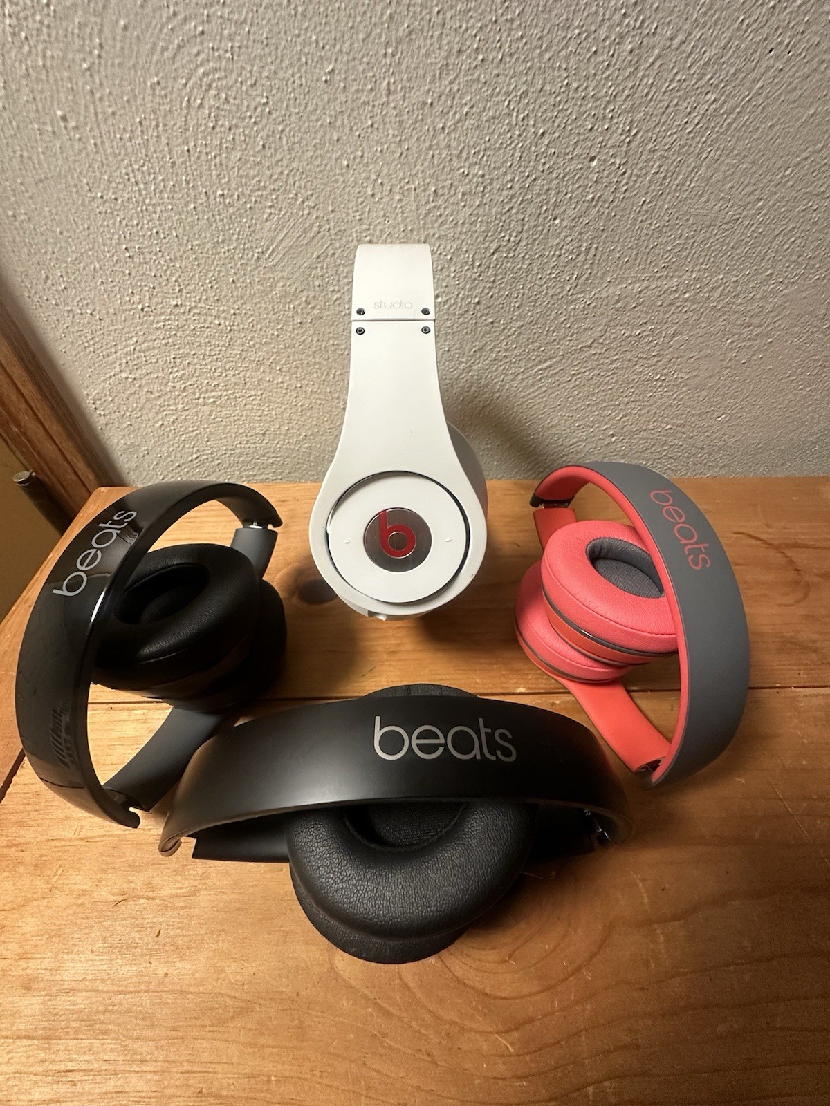 Lot Of 4 Beats Headphones Por Parts Or Not Working