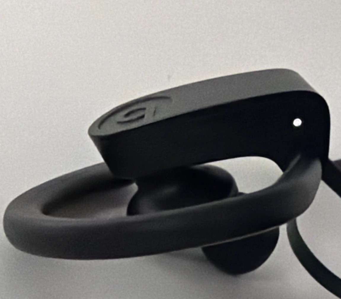 Beats by Dr. Dre Powerbeats3 Wireless In-Ear Sports Headphones. Tested & Working