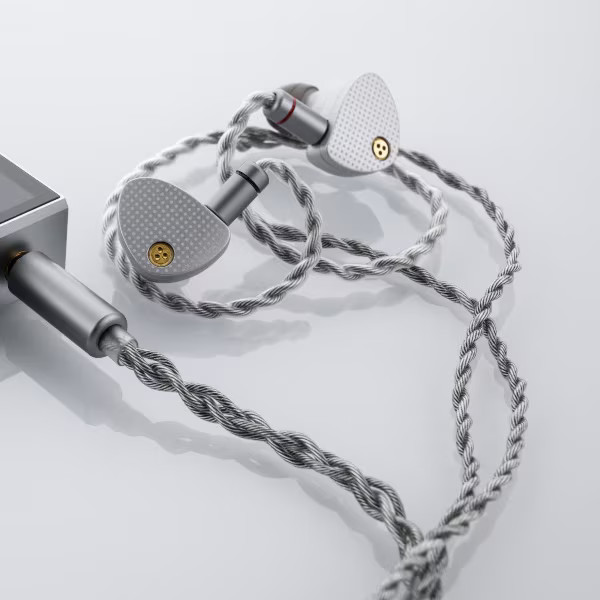 MoonDrop Aria 2 in-ear earphones with patented dynamic driver TI