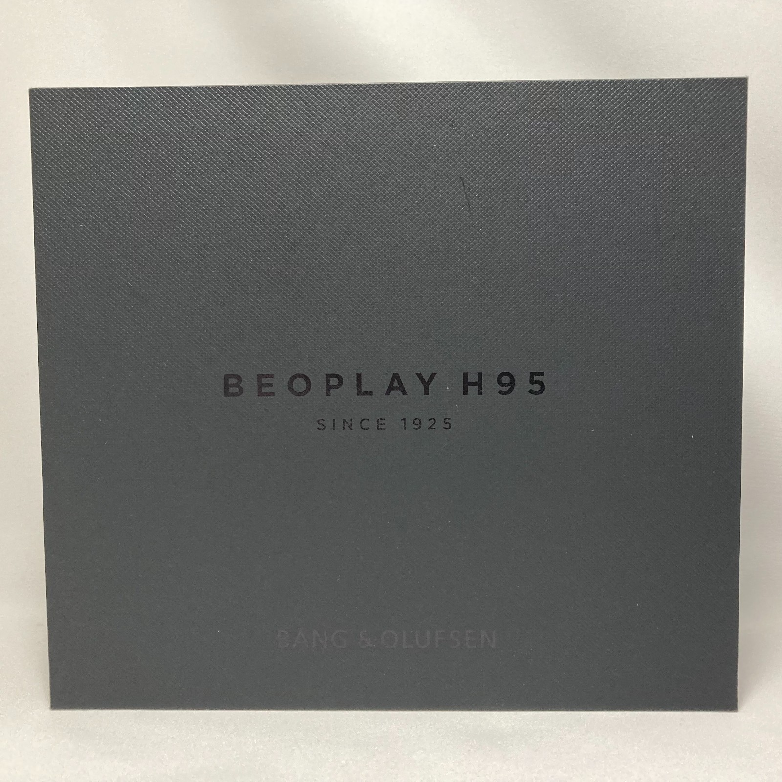 Bang & Olufsen Beoplay H95 Wireless ANC Over-Ear Headphones Titanium 40mm