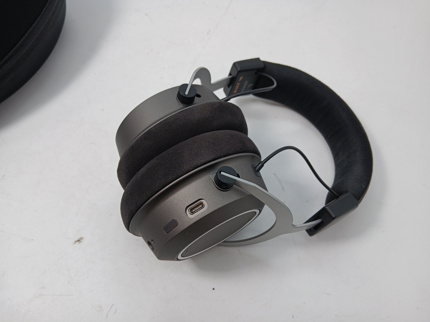 Beyerdynamic Amiron Wireless High-End Stereo Headphones Used MADE IN GERMANY!