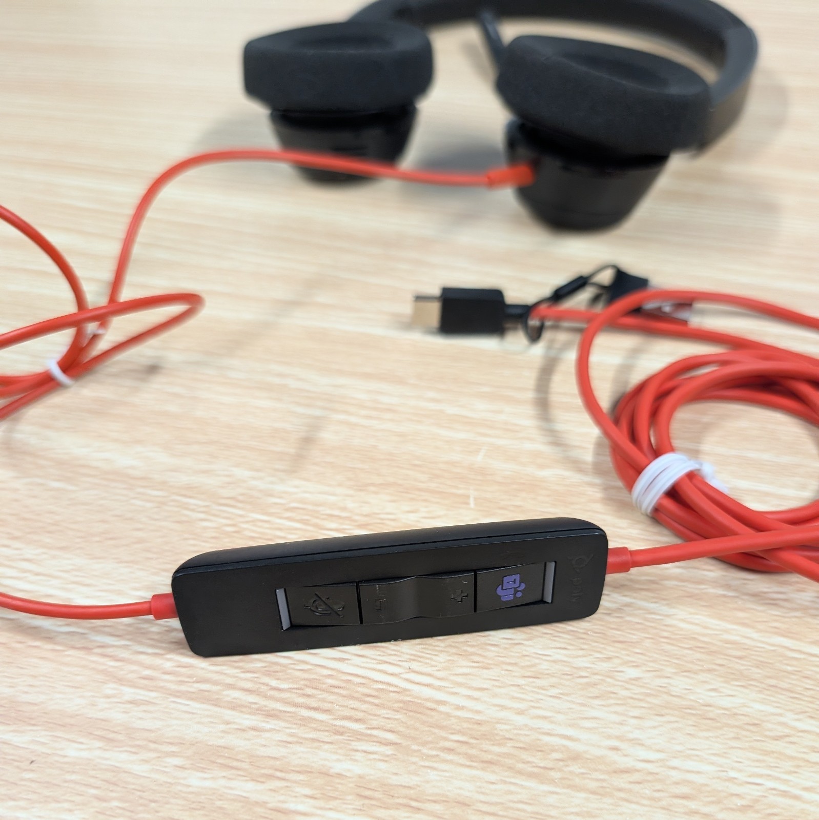 Plantronics Blackwire BW3320-M USB-A & C Wired Headset Headphones Volume