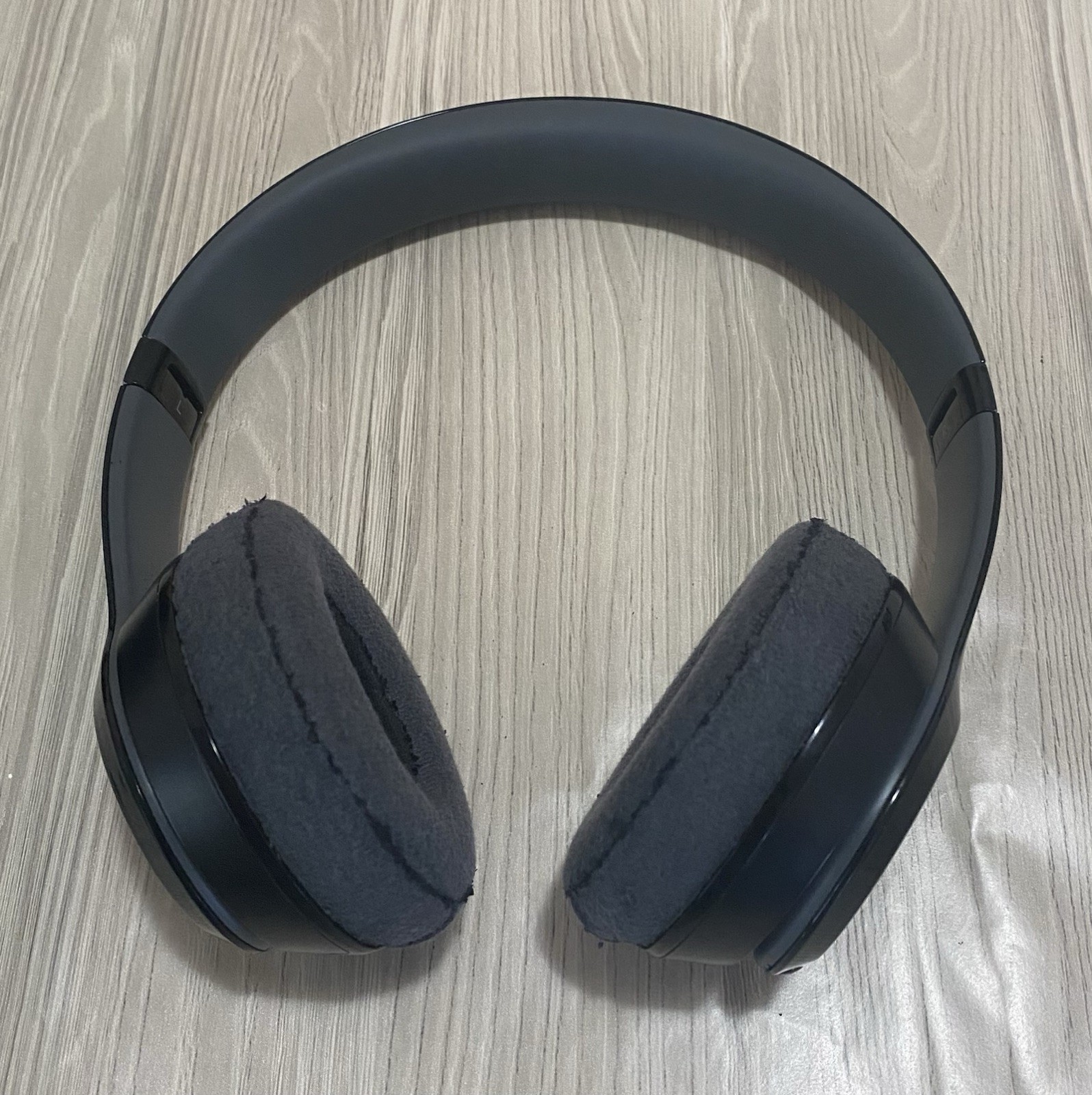 Beats by Dr Dre Solo 2 Wireless Headphones Black B0534 Working READ