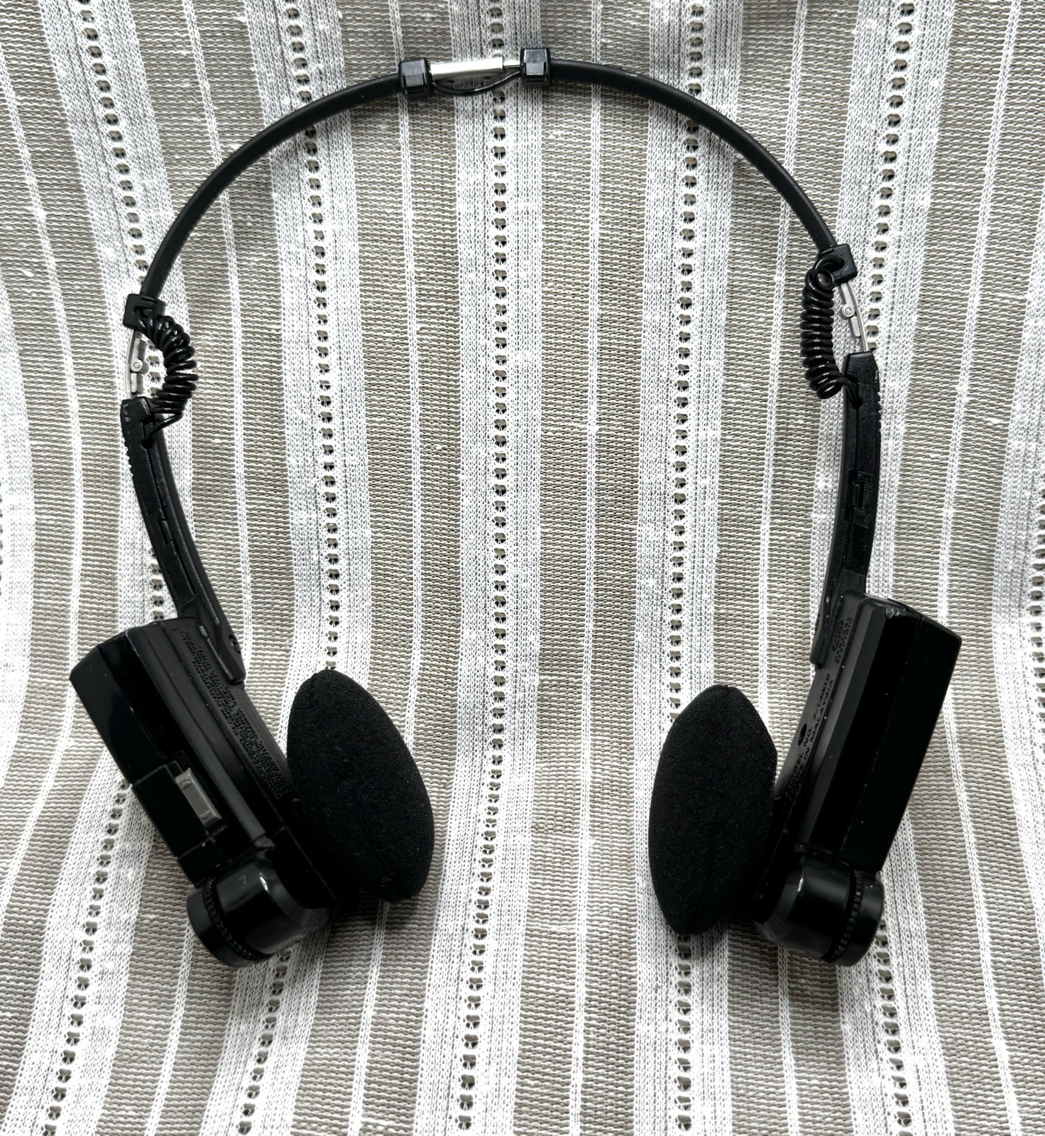 Vintage 1980’s General Electric GE 7-1290B Foldable FM Radio Headphones – Works!