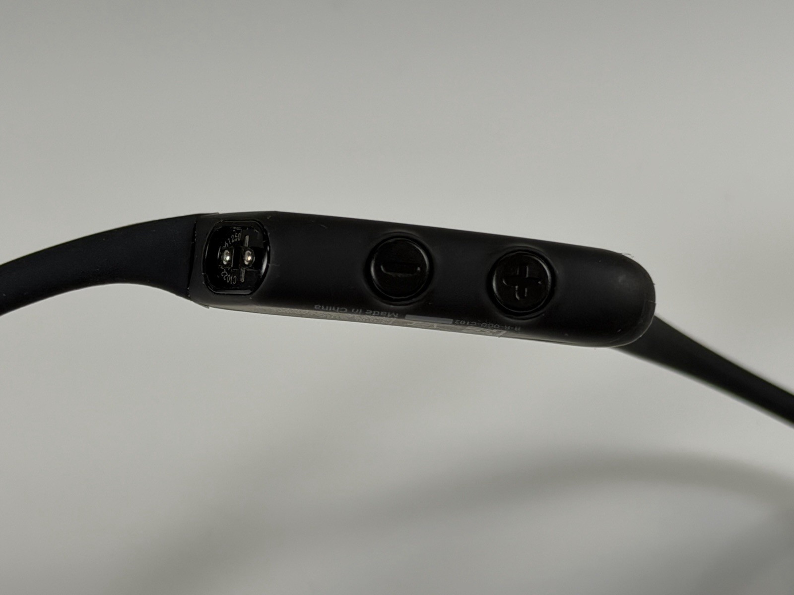 SHOKZ OPENCOMM Bone Conduction Bluetooth Headset with Boom Mic – Working
