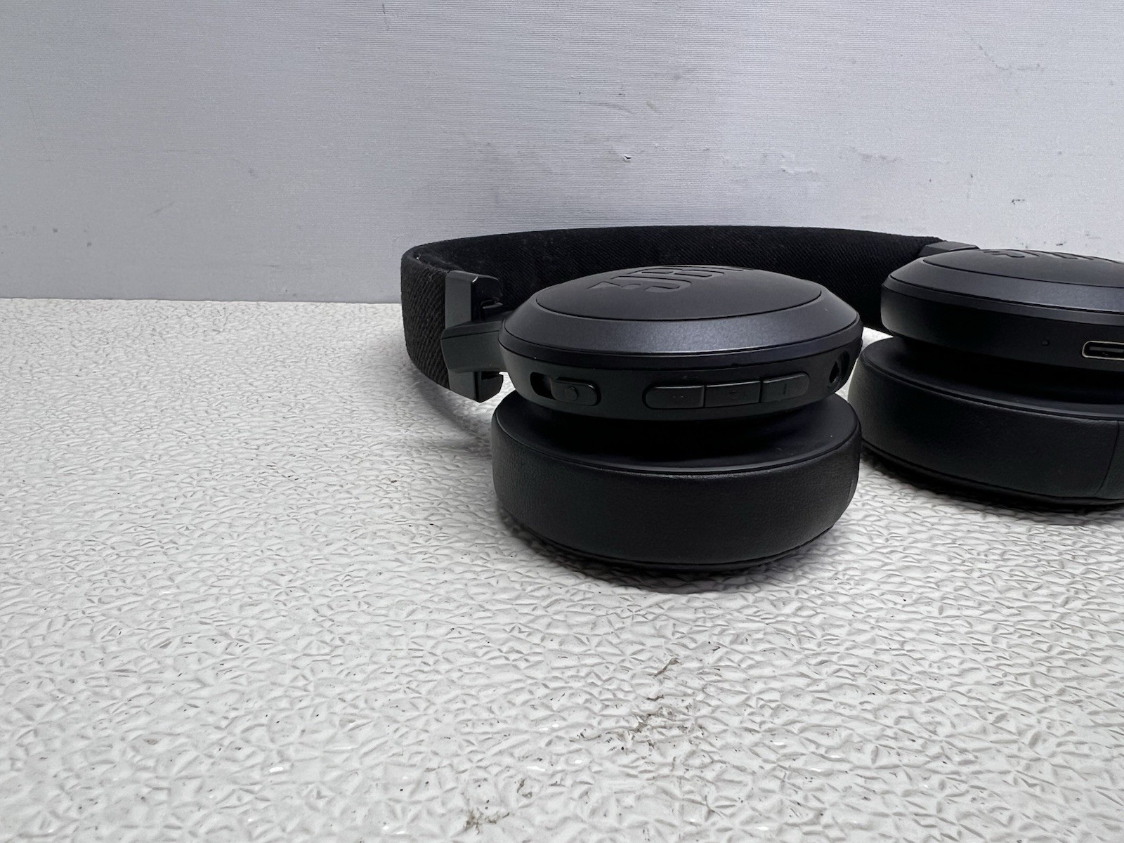JBL Live 675NC True Adaptive Noise Cancelling Bluetooth Headphones –