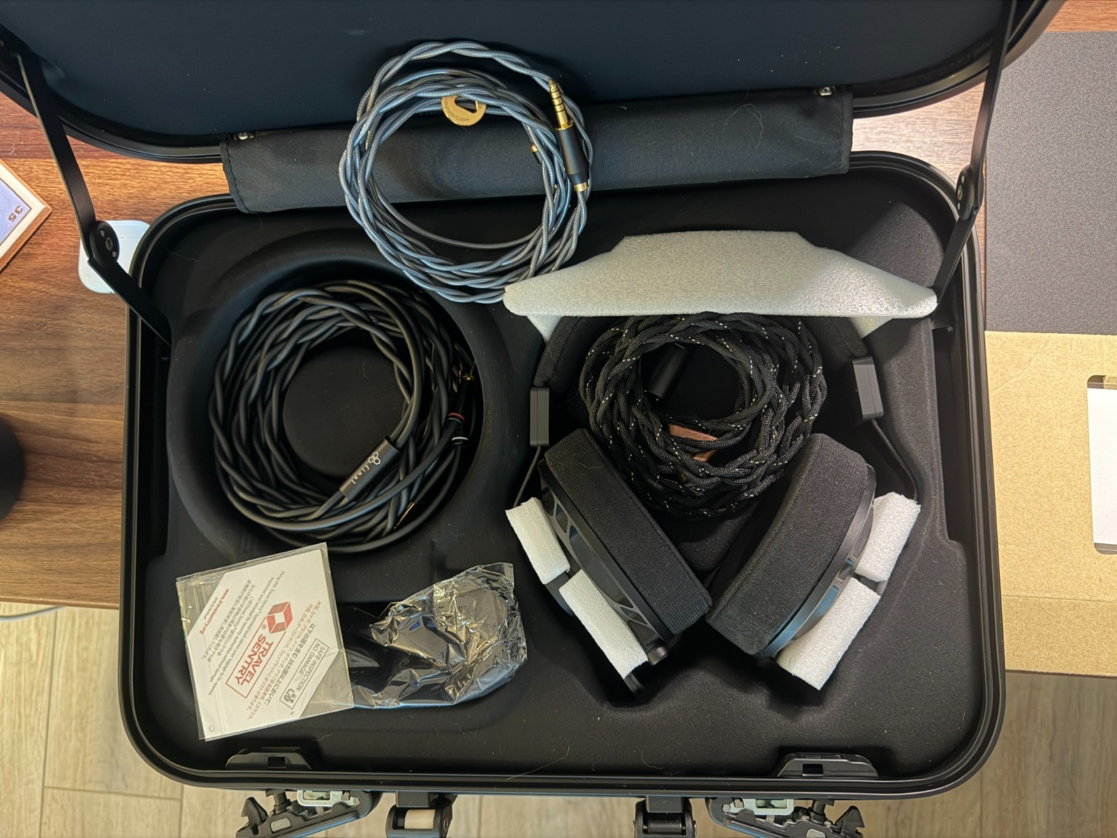 FINAL Audio D7000 Audiophile Hi-Res Planar Magnetic Headphones Monitor Tested