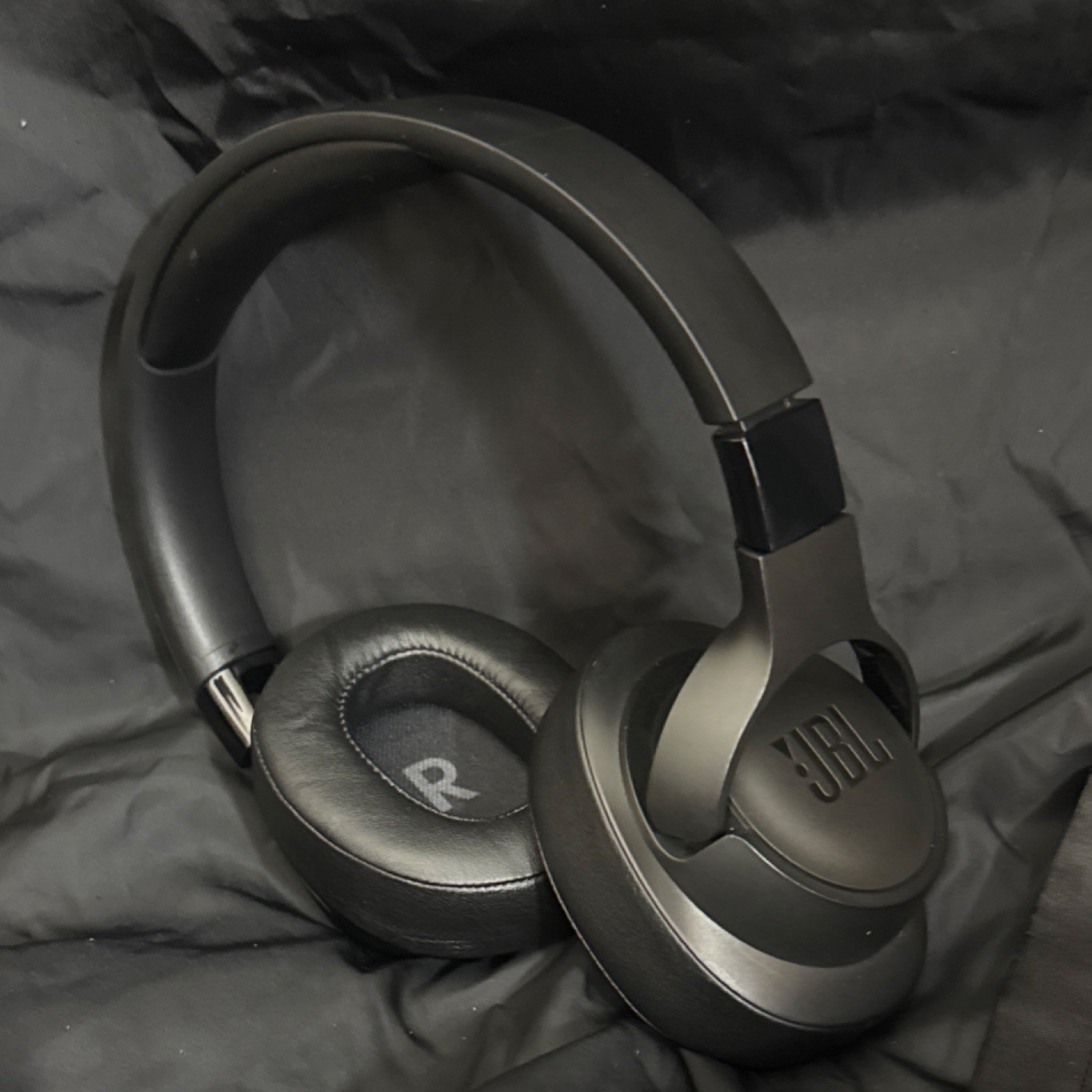 JBL Over-Ear Headphones Black Ear-Cup (Over the Ear) Headband