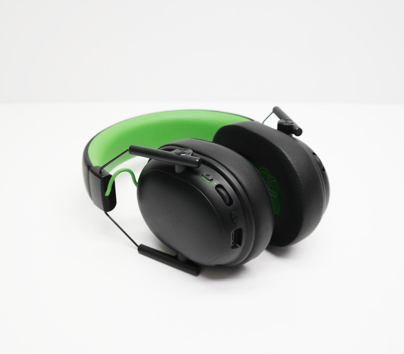 Razer BlackShark V3 X HyperSpeed Wireless Gaming Headset for Xbox NO DONGLE