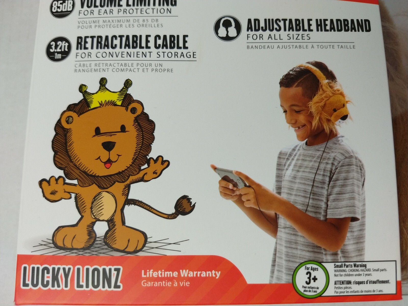 Animalz by ReTrak Lion Style Retractable Corded Headphones NEW. #769