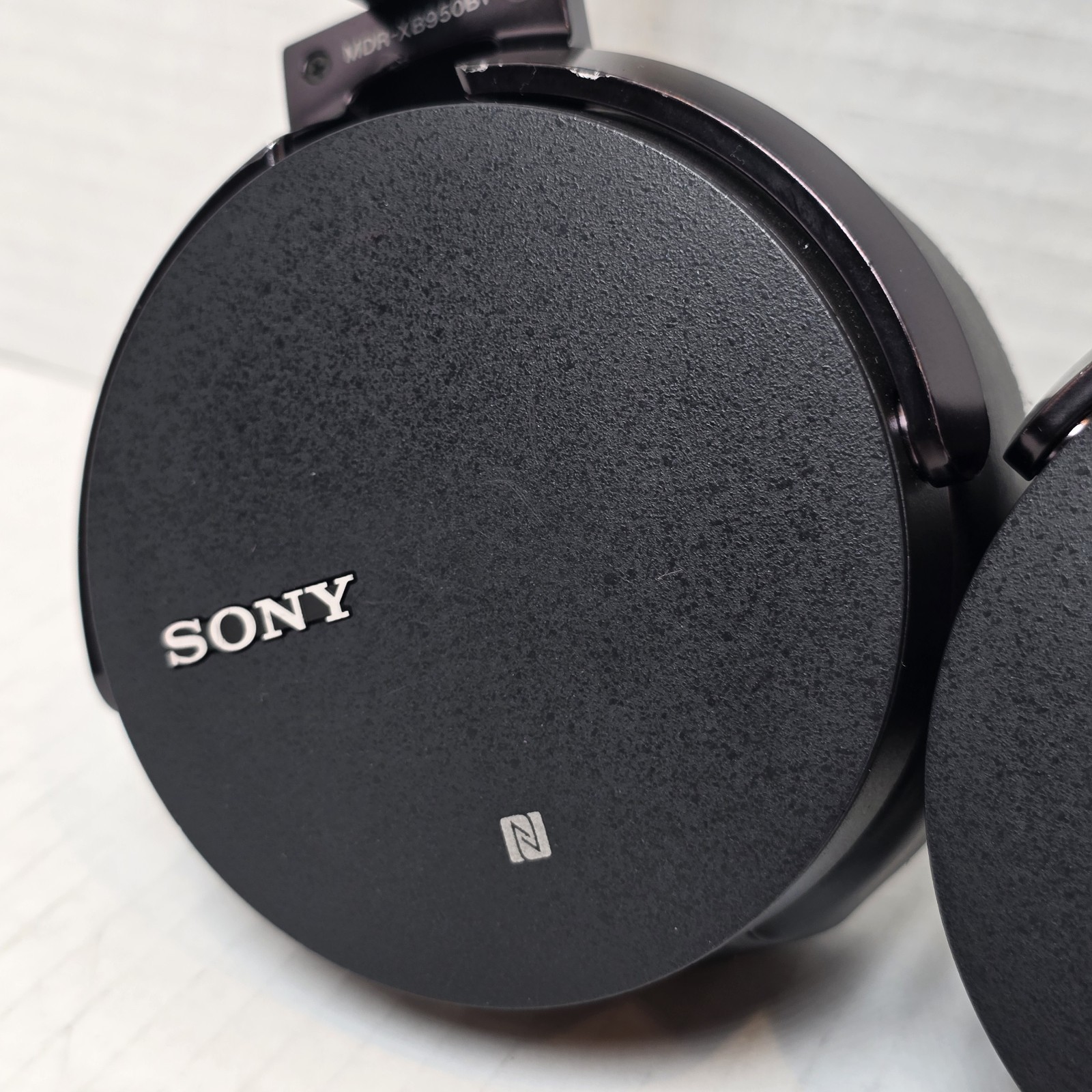 Sony MDR-XB950BT Wireless Headphones Over-Ear Extra Bass Black